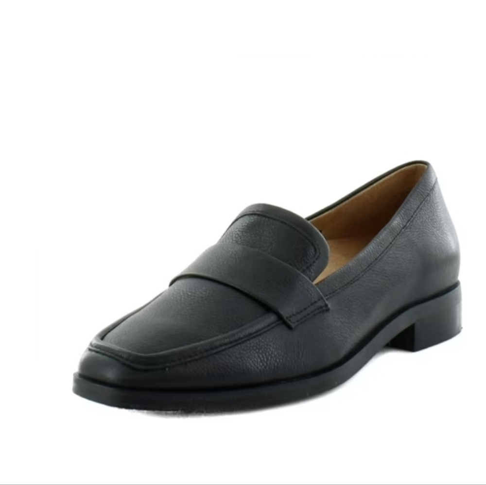 Vionic Black Leather Penny Loafers